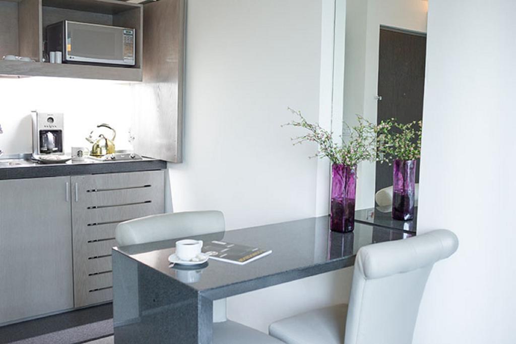 Suites Contempo Ciudad de México Exteriér fotografie Kitchenette
