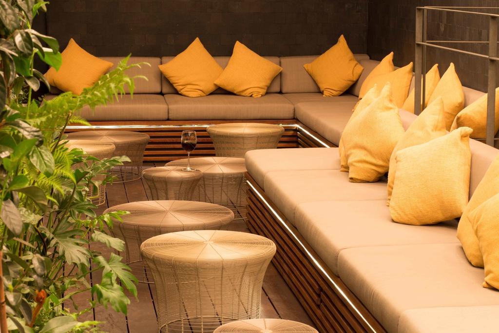 Suites Contempo Ciudad de México Exteriér fotografie The interior of the lounge